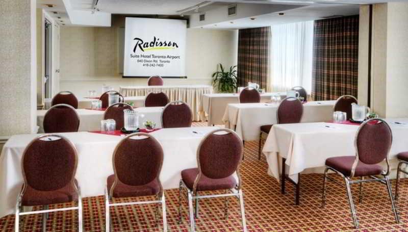 Radisson Suites Hotel Toronto Airport 外观 照片