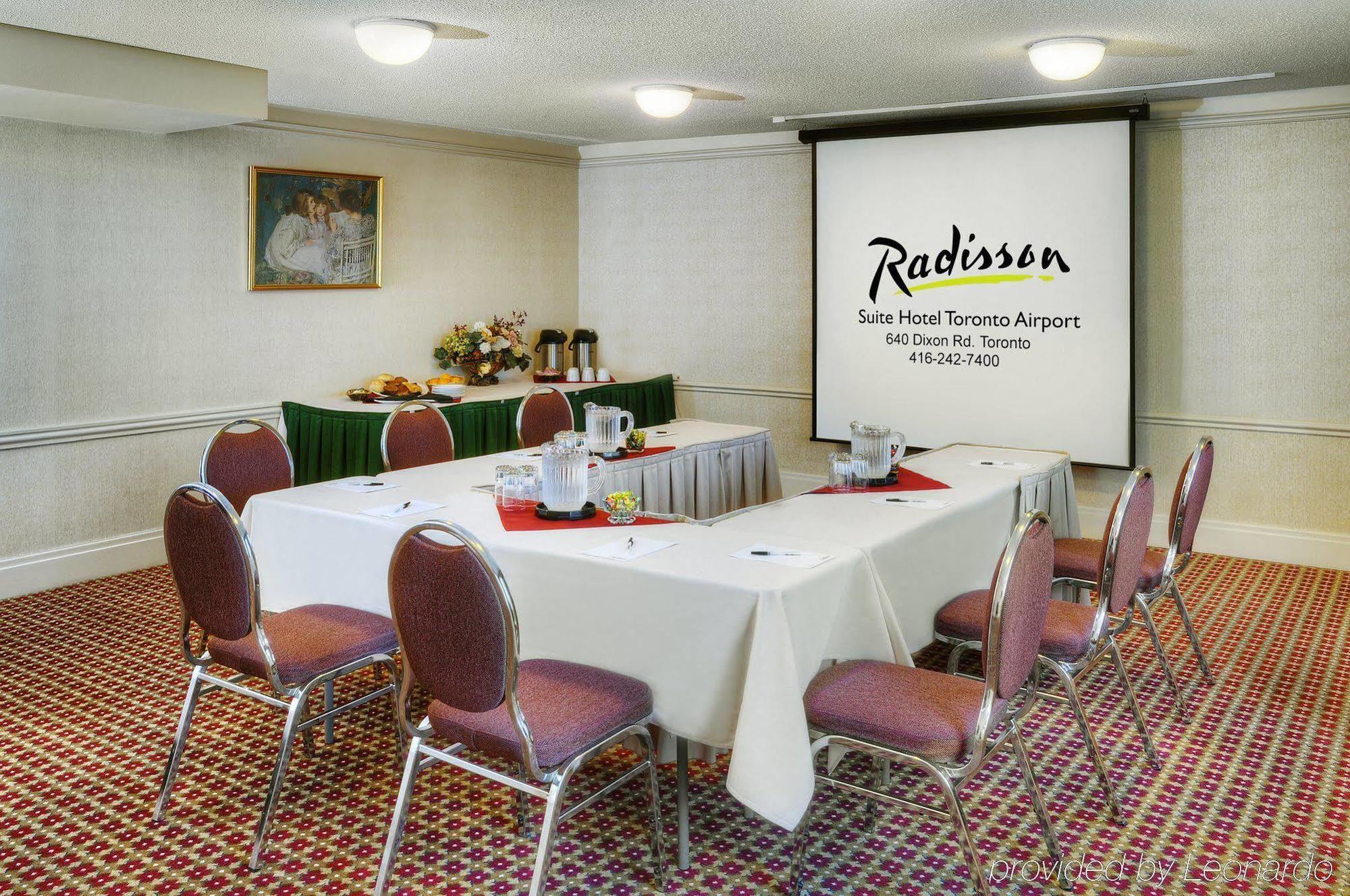 Radisson Suites Hotel Toronto Airport 外观 照片